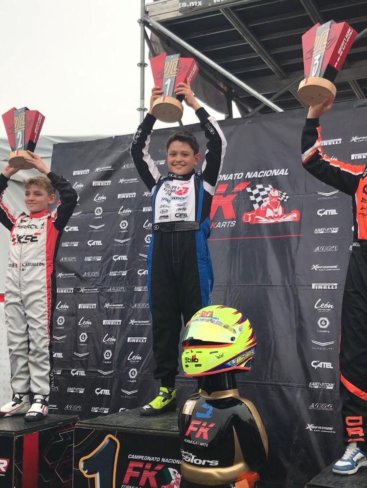 Feliciano Bruschi ganó en México y recibió invitación para correr en Indianápolis