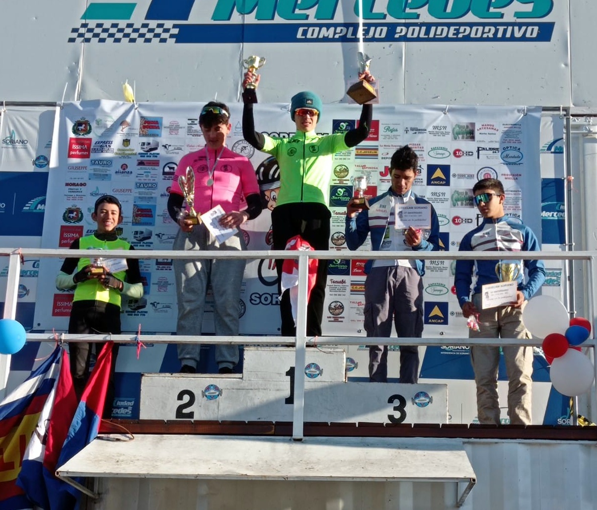 Luis Pablo Puentes sigue obteniendo logros en el ciclismo juvenil