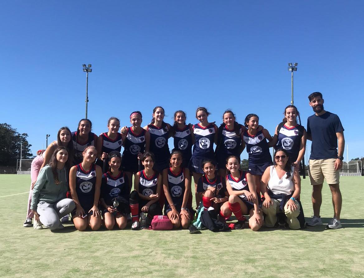 Quilmes Hockey presentó su equipo sub 16jpg
