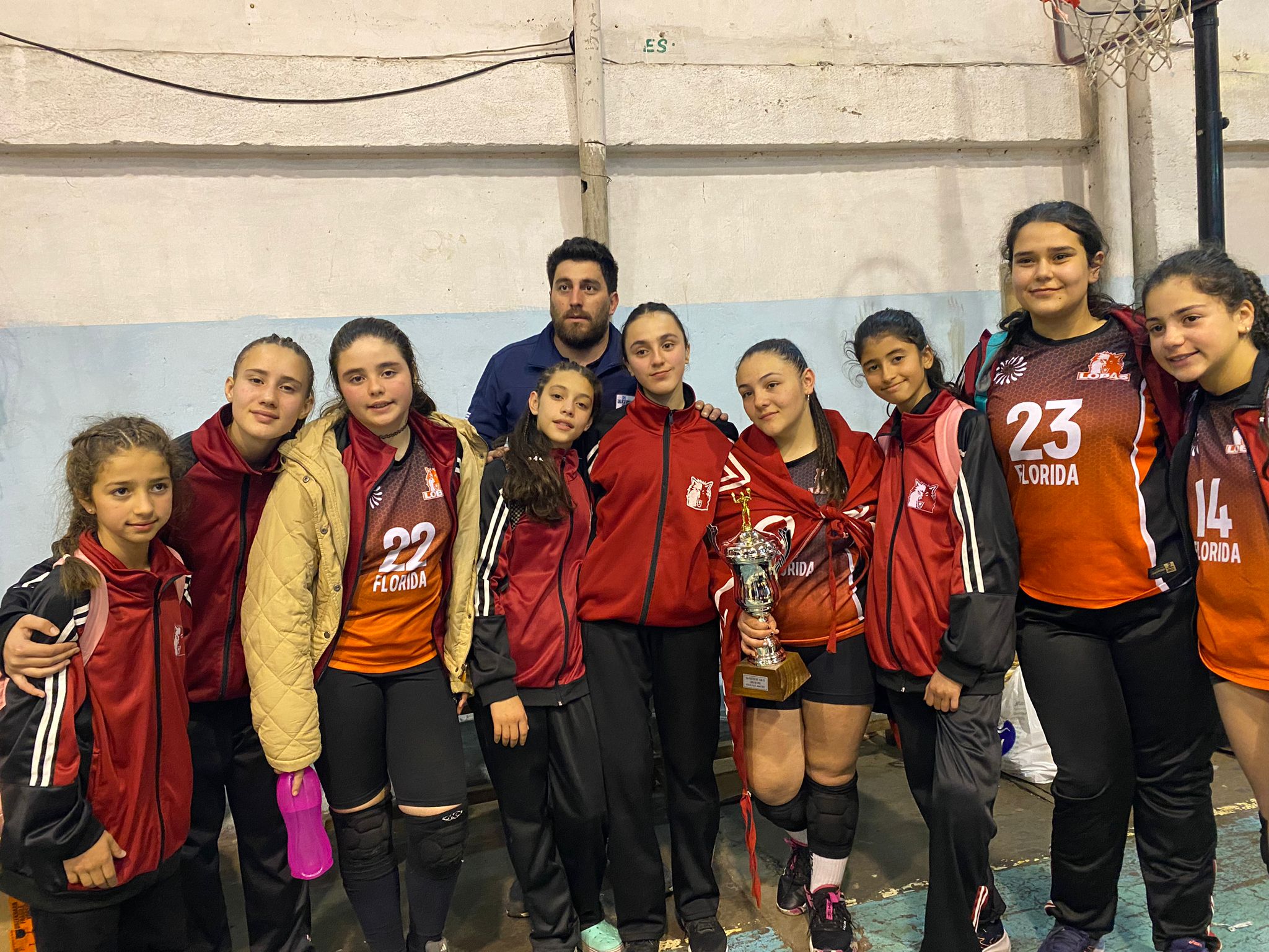 Voleibol Destacada actuación de Las Lobitas en la Ruta de Minas 4